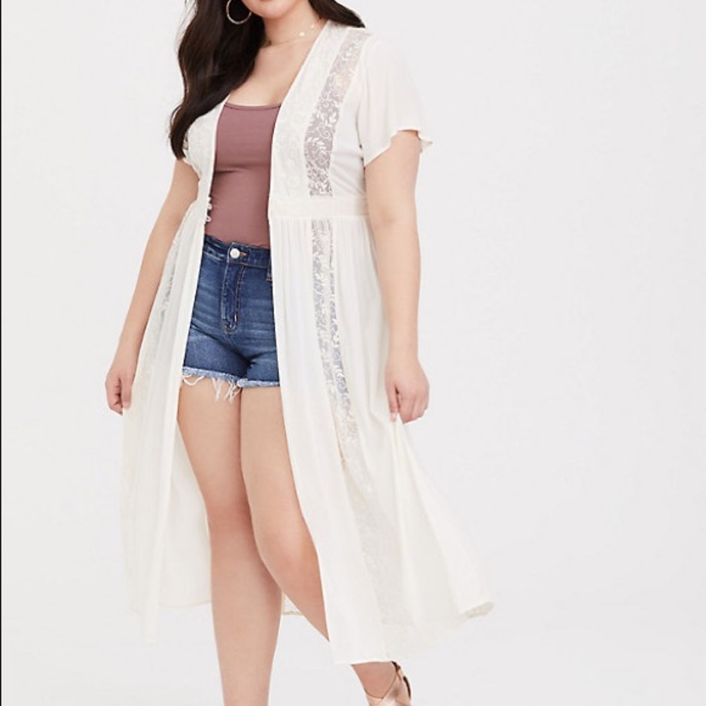 Torrid Ivory Mixed Kimono Duster NWOT